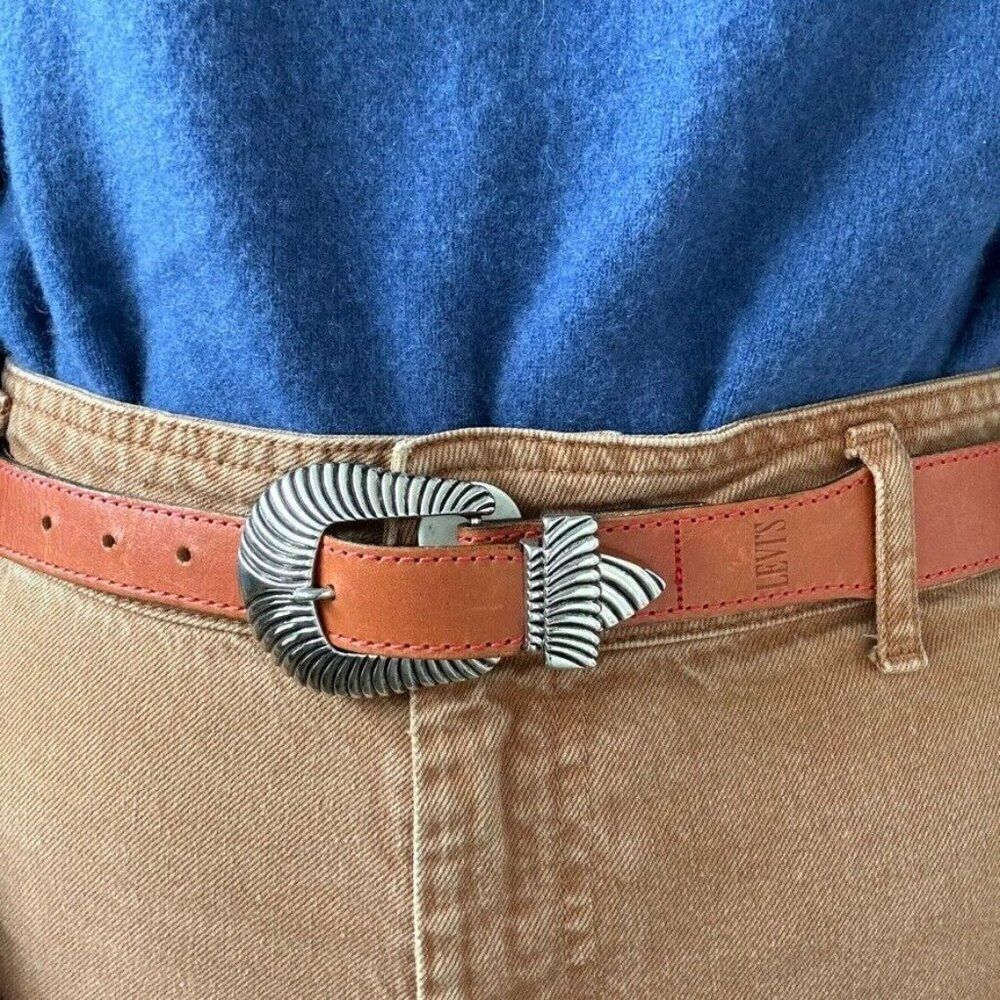 Levis Womens NWOT Brown Leather Dessert Animal Studded Hippie Belt Sz M